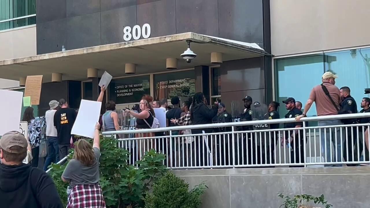 Springfield protestors 'demanding accountability' from police